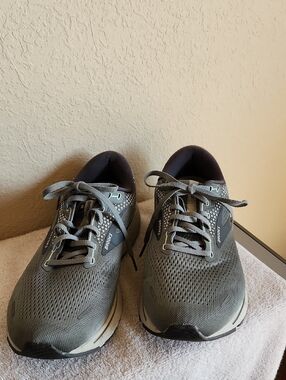 Brooks Men's Ghost 14 Gray Athletic Running Shoes
